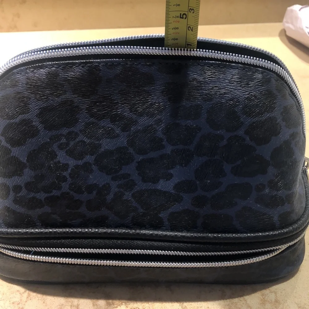 NWT cosmetic case in fantastic leopard print